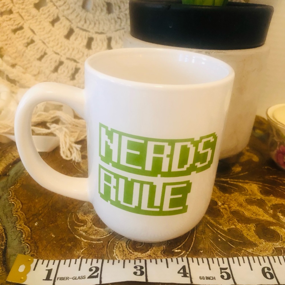 NERDS RULE Cafe/ Tea Ceramic Mug - Picture 3 of 9